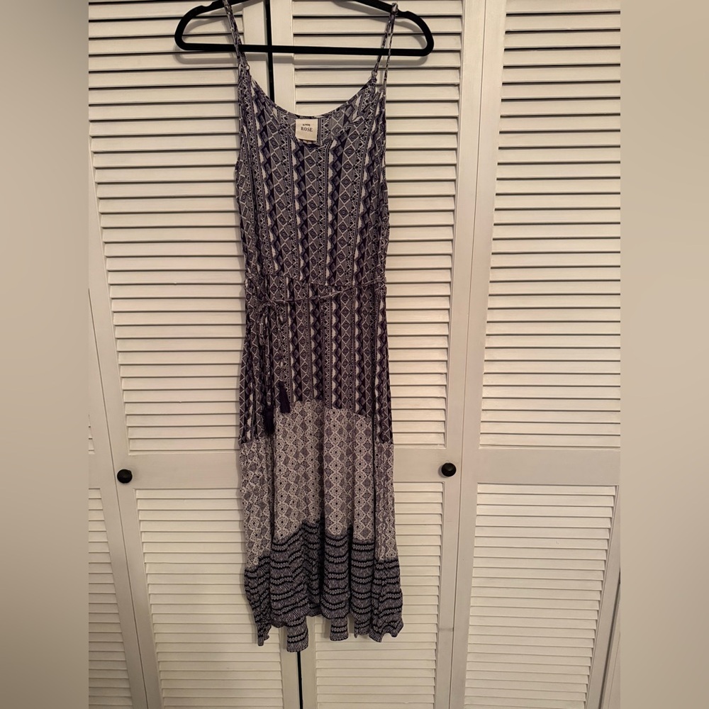 Knox Rose Navy and White Geometric Maxi Dress